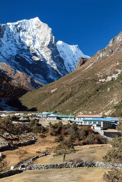 Thame Χωριό Thame Gompa Και Himalaya Βουνά Sagarmatha Εθνικό Πάρκο — Φωτογραφία Αρχείου