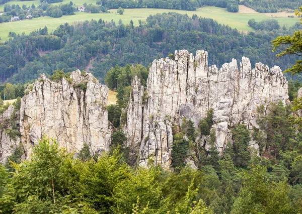 チェコ共和国チェコの空 乾燥した岩 砂岩の街 チェスキー チェコまたはボヘミアの楽園 — ストック写真