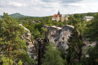 Hruba Skala kalesi ve Trosky kalesi harabeleri, kumtaşı şehri, Cesky raj, Czech ya da Bohem cenneti, Çek Cumhuriyeti
