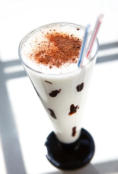 Молочный коктейль с шоколадом, коктейль — стоковое фото
