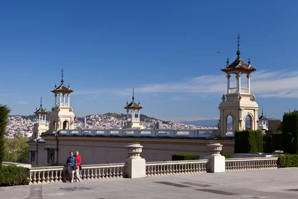 Barcelona, Katalánsko, Španělsko, panorama z manzhuik hory a muzeum umění Katalánska. vyhlídková plošina — Stock fotografie