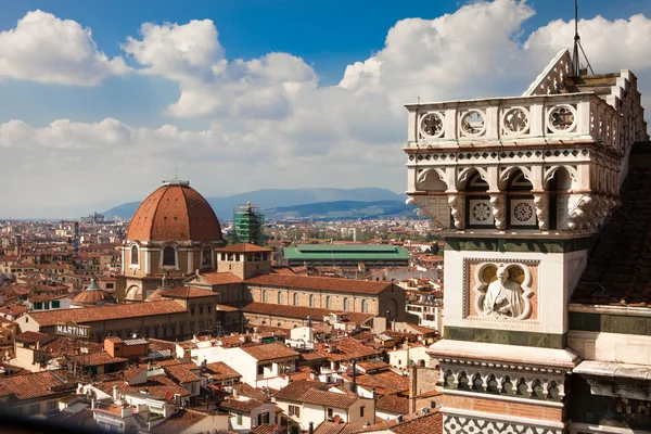 Florencia, Italia, Catedral de Florencia, cúpula de Brunnaleski, paisaje urbano de Florencia desde la torre de Giotto — Foto de Stock