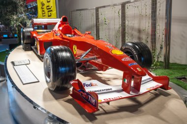 Ferrari podyum formula araba