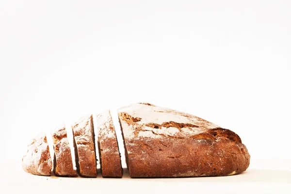 Rustik ekmek dilimlenmiş — Stok fotoğraf