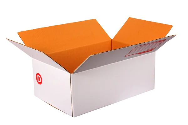 Beyaz arka plan üzerinde izole kahverengi karton posta kutusu — Stok fotoğraf