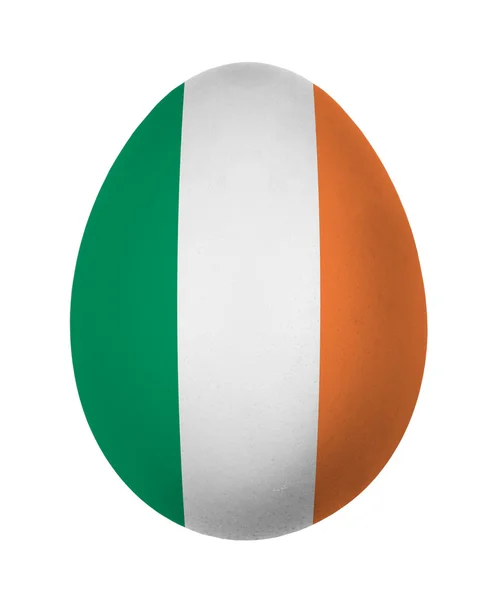 Барвисті Ірландії прапор пасхальне яйце ізольовані на білому тлі — стокове фото