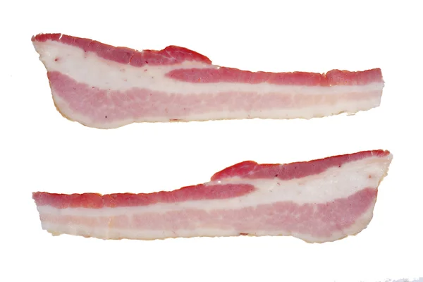 Fitas de bacon fumadas isoladas em fundo branco — Fotografia de Stock