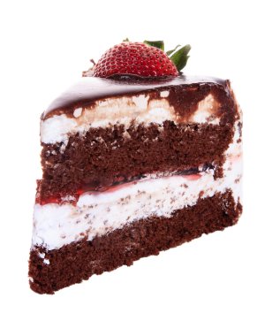 Beyaz arka plan üzerinde izole çilekli, çikolatalı meyveli kek