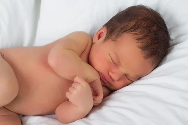 Bebé recién nacido dormido Imagen de stock