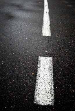 Asfalt yolu