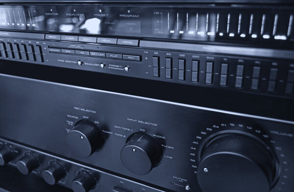 Hi-Fi стерео система
