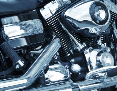 Motosiklet motoru kapatmak