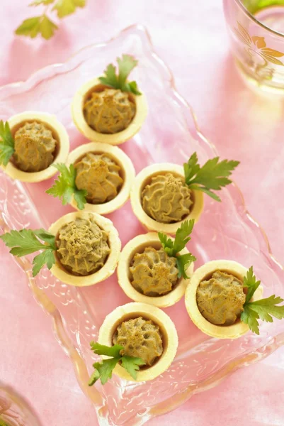 Homemade chicken liver pate in tartlets — Stock Photo, Image