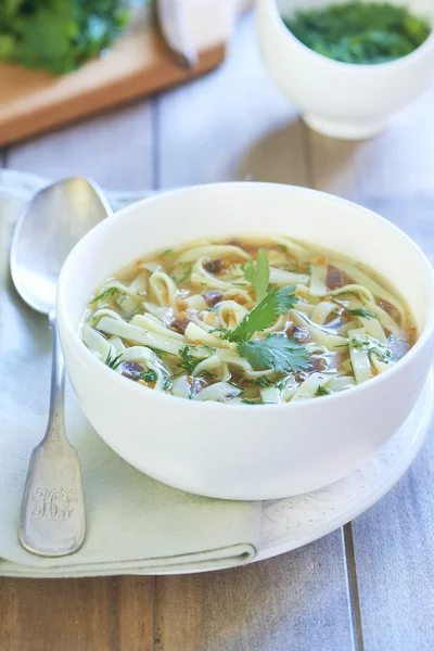 Noodle soup with turkey hearts — Stock Photo, Image