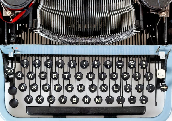 Retro máquina de escrever de perto com detalhes de chaves — Fotografia de Stock