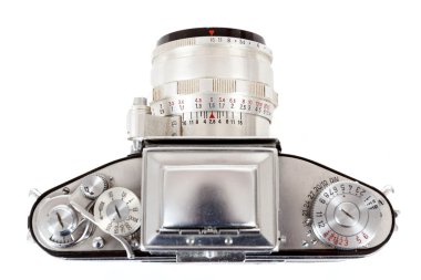 Retro eski model analog fotoğraf makinesi beyaz üzerine