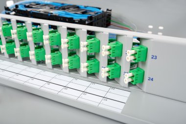 Fiber optik ek yeri kaset