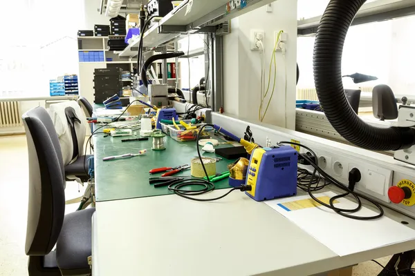elektronik ekipman montaj işyeri