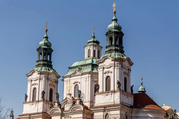 Prague igreja de santo nicholas — Fotografia de Stock
