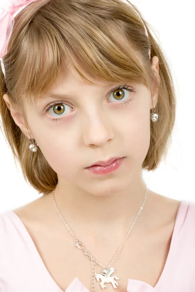 Retrato de estúdio de menina bonita jovem — Fotografia de Stock