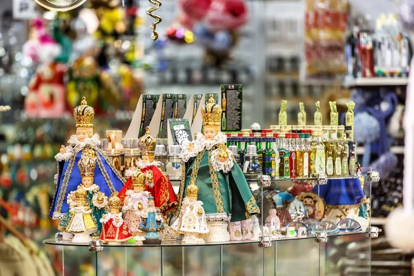 Souvenirbutik på Havel marknaden — Stockfoto