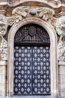 Prag Büyükelçiliği İtalya girişi