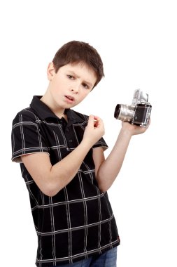 genç çocuk ile yaşlı vintage analog slr fotoğraf makinesi