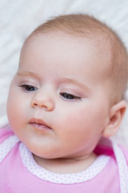 Yeni doğan bebek arıyorum