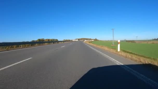 POV vy över fall landskap från bilen — Stockvideo