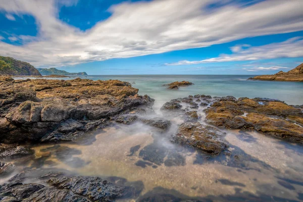 Larga Exposición Olas Oceánicas Pacíficas Roca Playa Ocotal Coco Costa —  Fotos de Stock