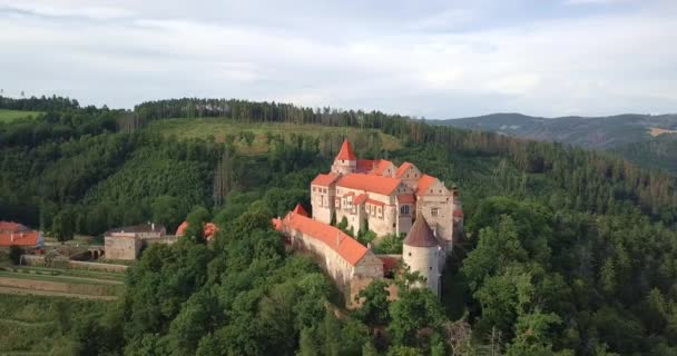 Historique château médiéval Pernstejn, République tchèque — Video