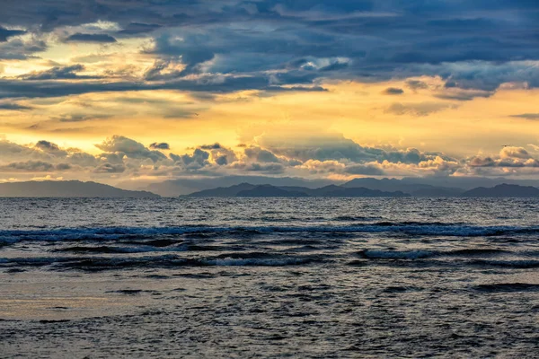 Vista Noturna Costa Pacífico Tarcoles Carara Com Pôr Sol Ondas — Fotografia de Stock