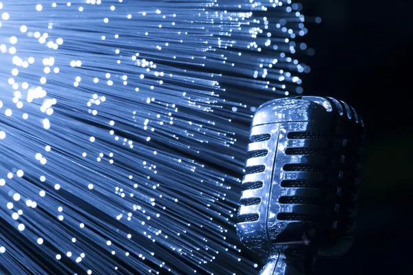 online akarsu radyo kavramı