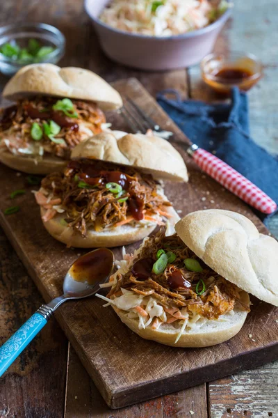 Pulled pork sandwiches — Stock Photo, Image