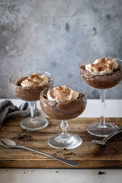 Three Glasses Chocolate Mousse Mousse Topped Whipping Cream Dusting Cacao — Stock Photo, Image