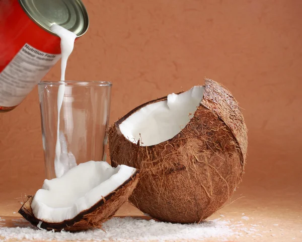 Coco milk and coconut — Stock Photo, Image