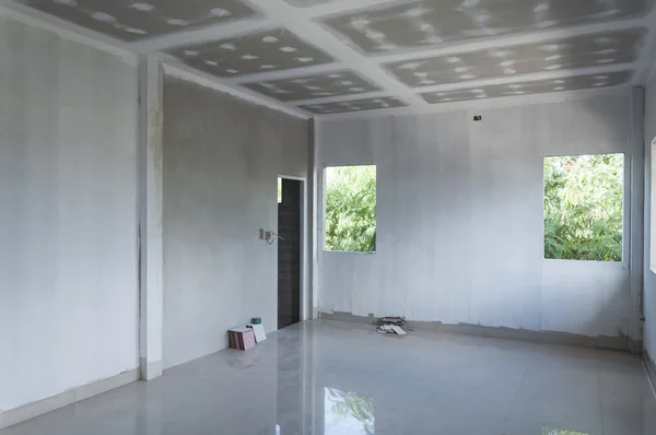 yapım aşamasında beyaz boş oda