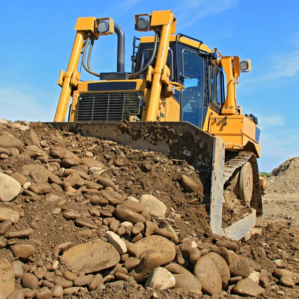 De bulldozer op een bouwplaats — Stockfoto