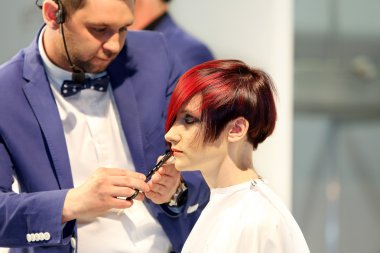 Poznan - 27 Nisan: Güzellik moda forum poznan 2014 bak.