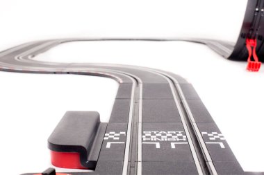 Döngülü pullu devre, 1 / 43 ölçekli