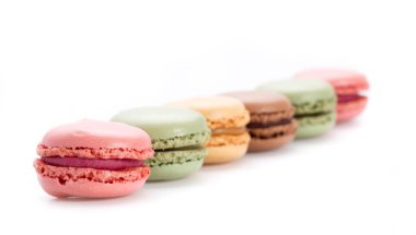 Çilek, mango ya da şam fıstığı gibi değişik aromalı makaronlar.