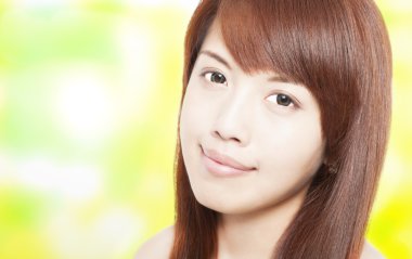 güzel Asyalı genç kadının yüzü