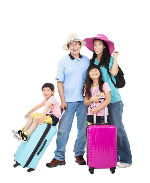 Familia feliz con maleta tomar vacaciones de verano —  Fotos de Stock