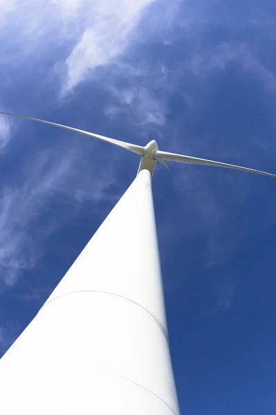 Cerrar generador de energía del molino de viento — Foto de Stock