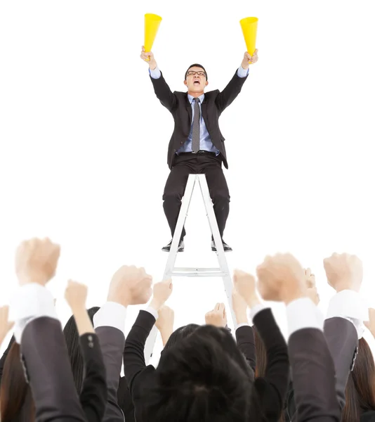 Uomo d'affari eccitato urlando con successo business team — Foto Stock
