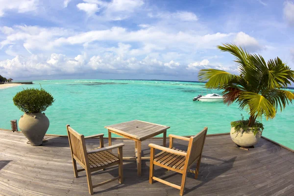 Piękna plaża, jacht i wody villa.maldives — Zdjęcie stockowe