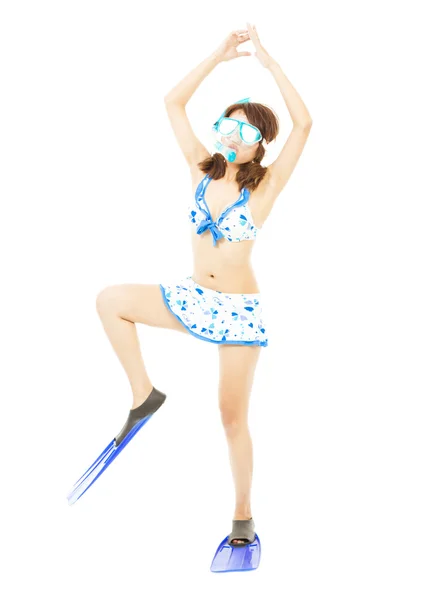 滑稽的年轻女人摆个姿势带水肺潜水设备 — 图库照片