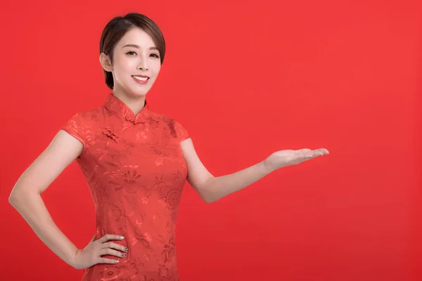 Happy Chinese New Year Asian Woman Wearing Traditional Cheongsam Dress — Stockfoto