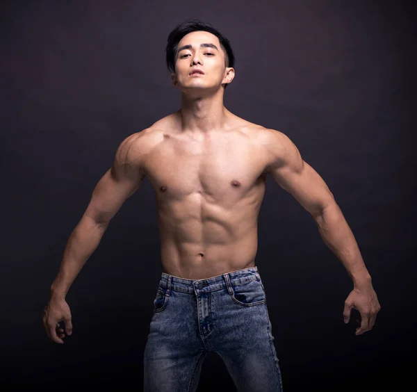Muscular Bodybuilder Asian Guy Doing Posing Black Background — Photo