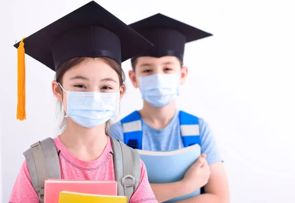 Graduation Kids Wearing Face Mask Prevent Coronavirus Covid — Stock Photo, Image